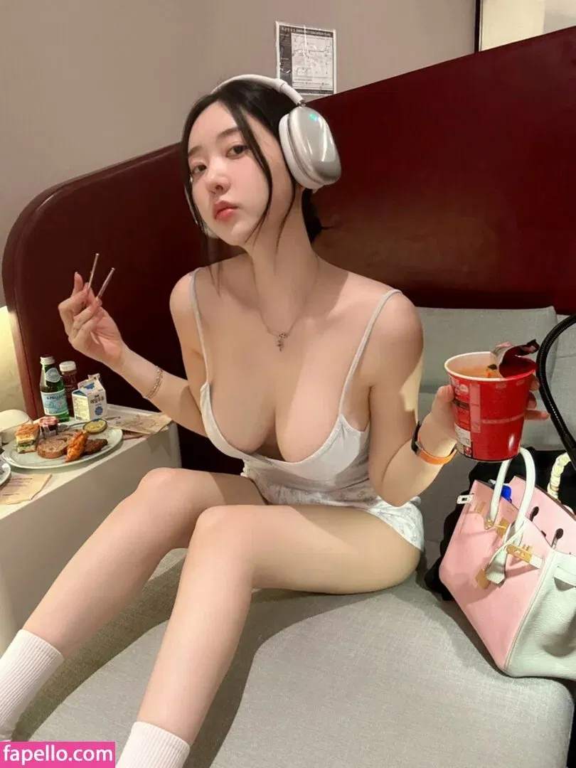 Zenny Onlyfans Photo Gallery 