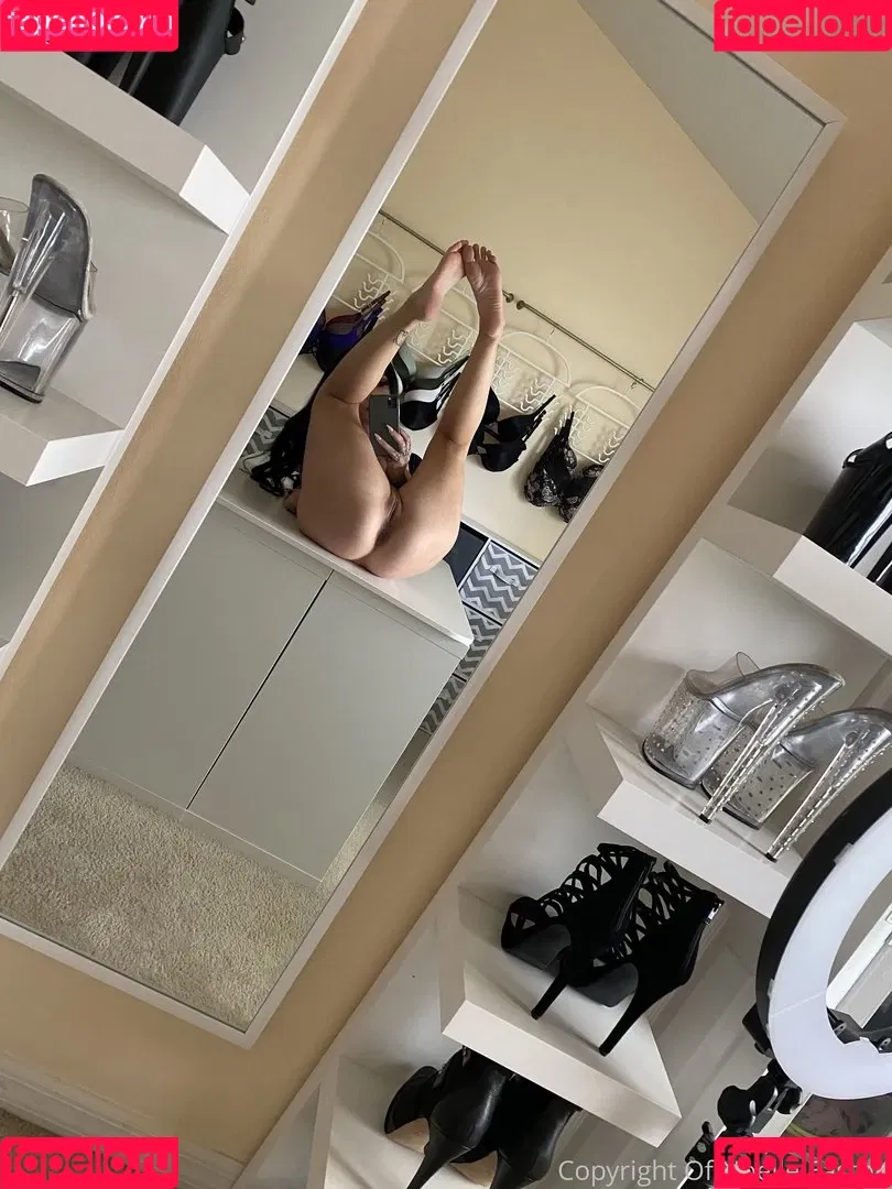 Noelle Easton Onlyfans Photo Gallery 