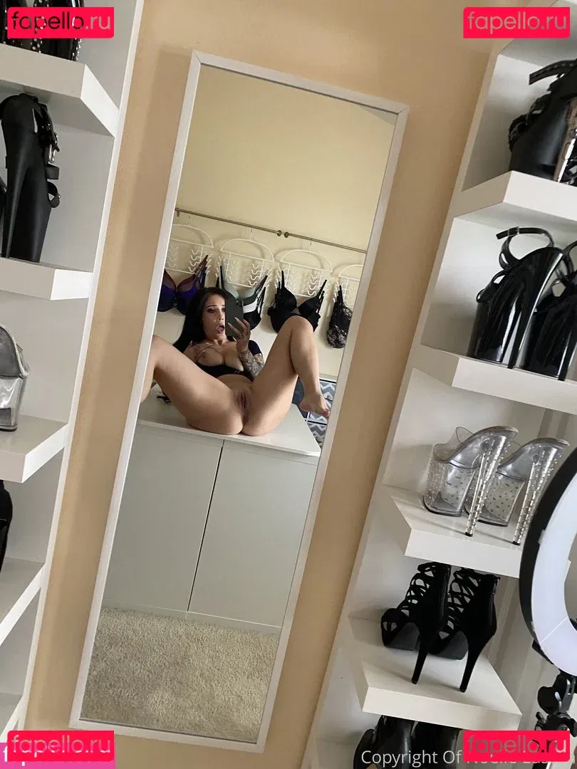 Noelle Easton Onlyfans Photo Gallery 