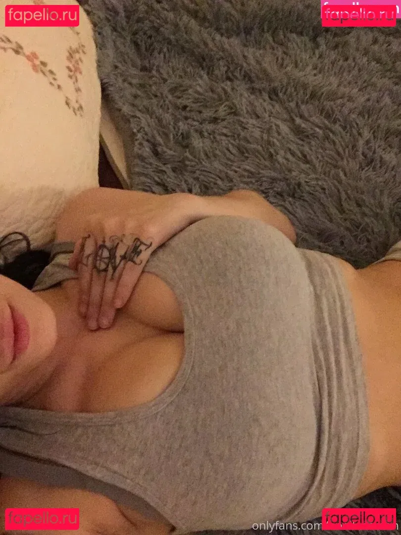 Noelle Easton Onlyfans Photo Gallery 