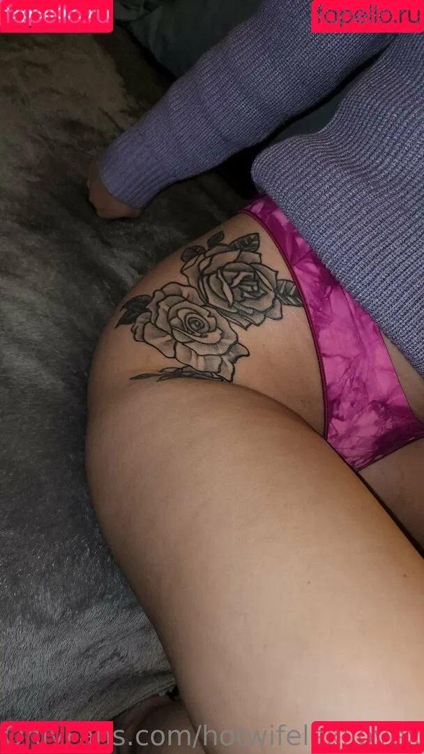 hotwifelexilovex Onlyfans Photo Gallery 