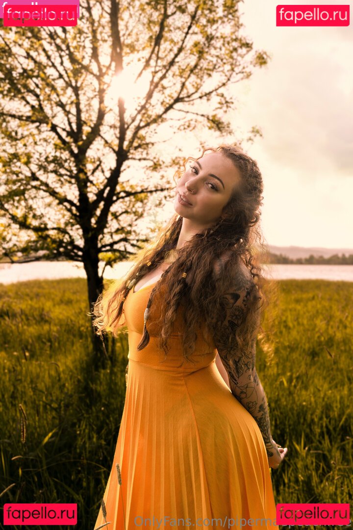 piperkerman / pipermaepeachfree Onlyfans Photo Gallery 