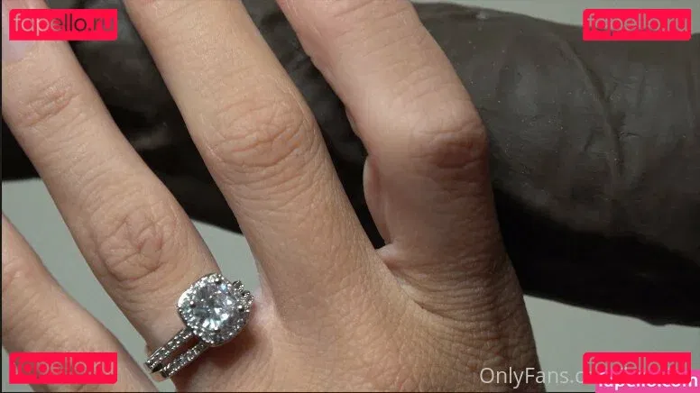 KSWifey Onlyfans Photo Gallery 