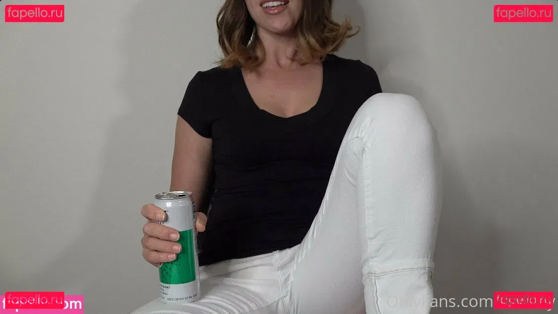 KSWifey Onlyfans Photo Gallery 