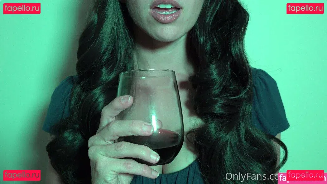 KSWifey Onlyfans Photo Gallery 