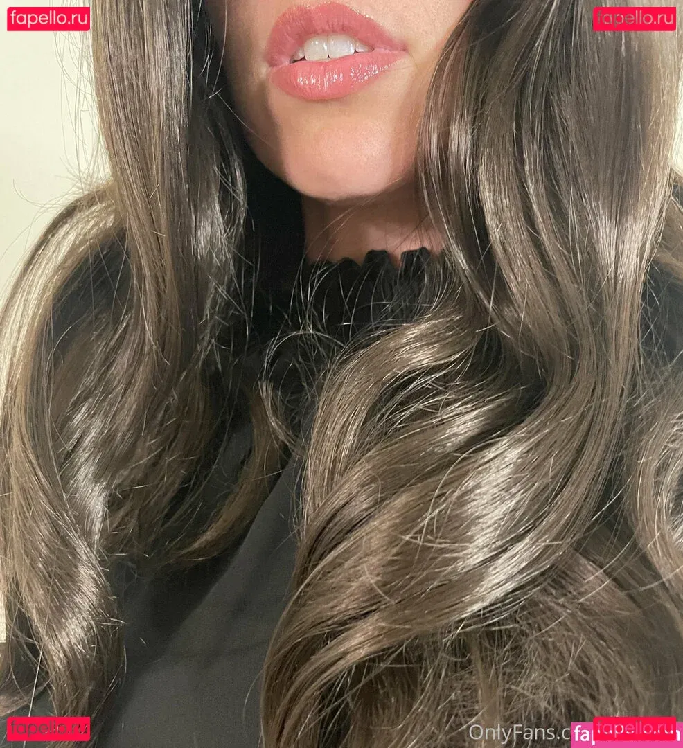 KSWifey Onlyfans Photo Gallery 