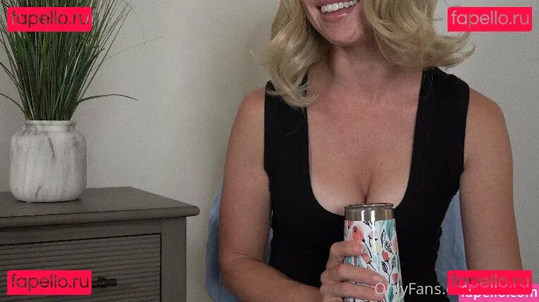 KSWifey Onlyfans Photo Gallery 