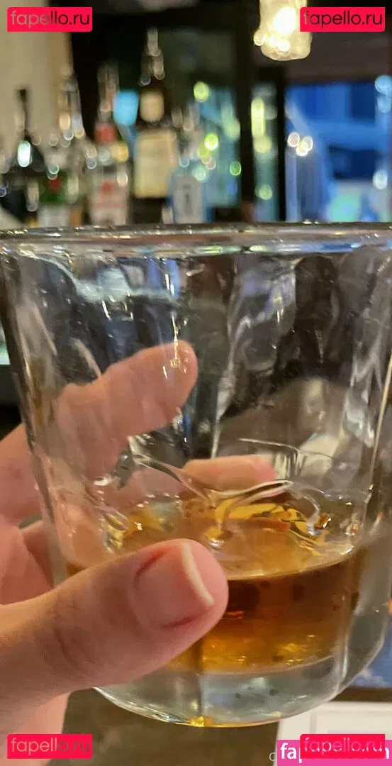 KSWifey Onlyfans Photo Gallery 