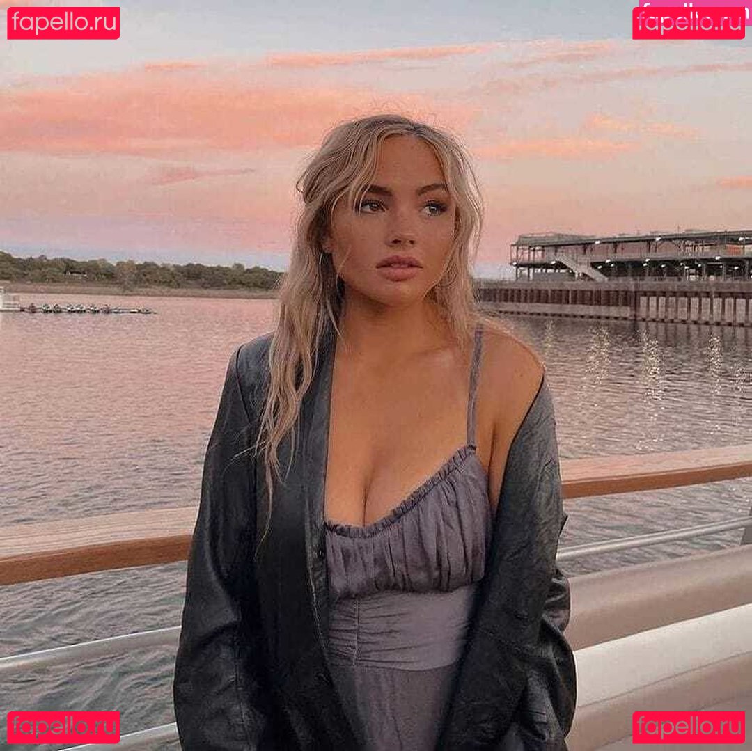 Natalie Alyn Lind / NatalieAlynLind / natalynlind Nude Onlyfans Photo 50