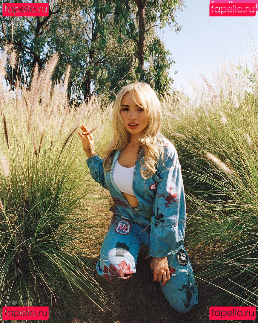 Natalie Alyn Lind / NatalieAlynLind / natalynlind Nude Onlyfans Photo 40