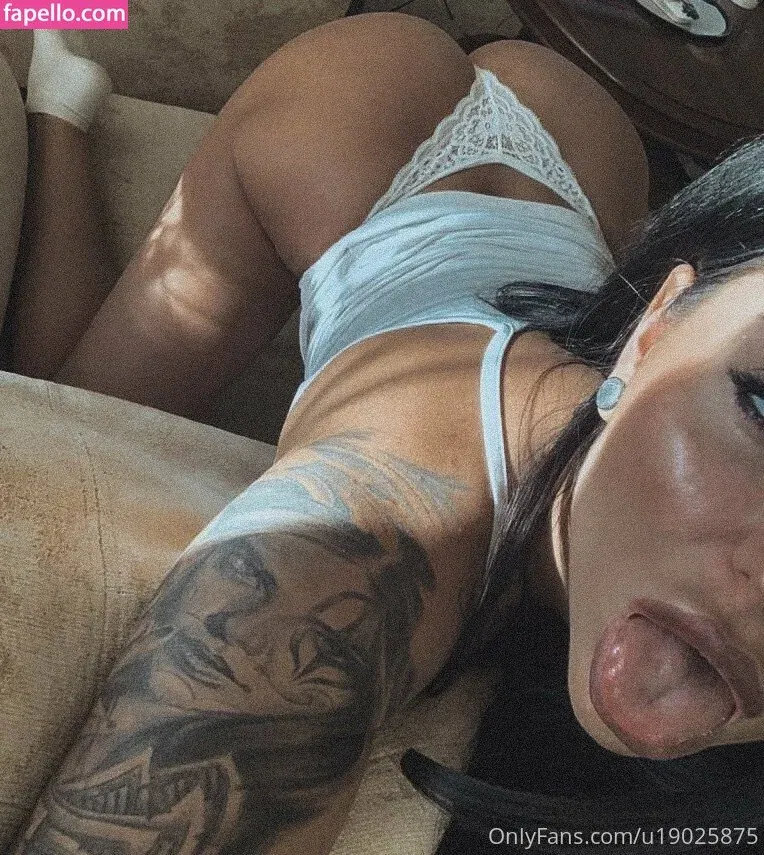 nesty69 Onlyfans Photo Gallery 