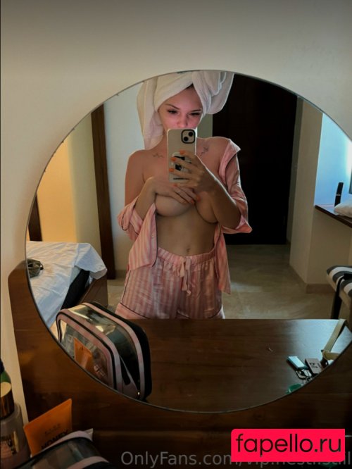 nesty69 Onlyfans Photo Gallery 