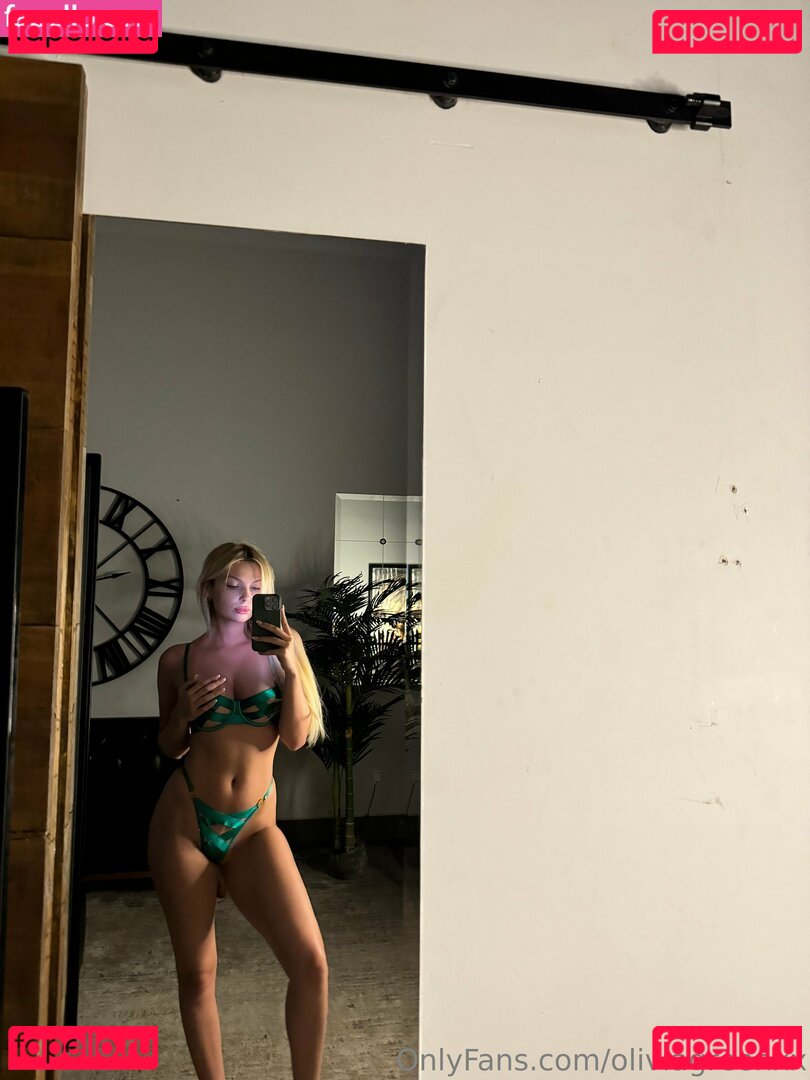 oliviagreenx_ / oliviagreenxx Onlyfans Photo Gallery 