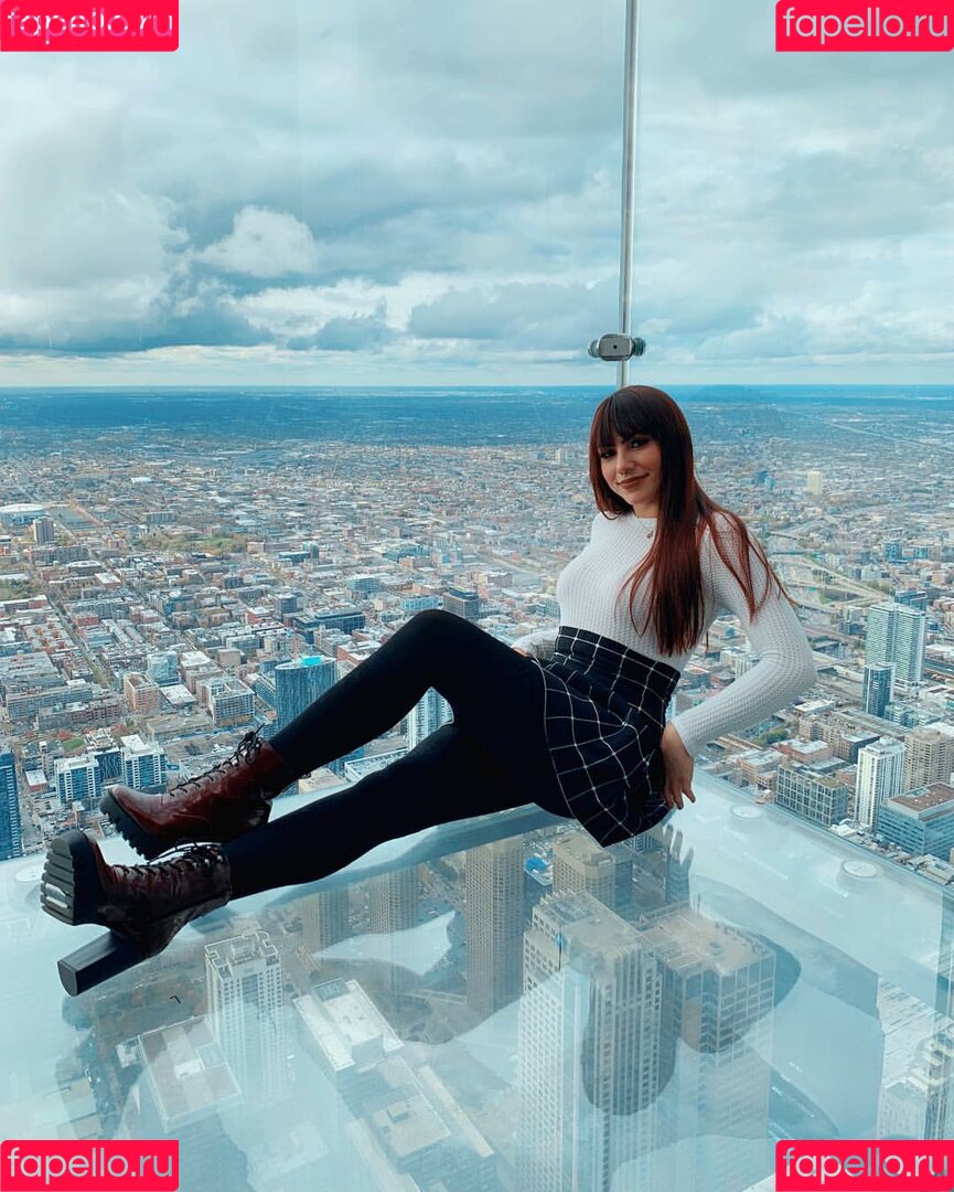 Kami-sama Onlyfans Photo Gallery 