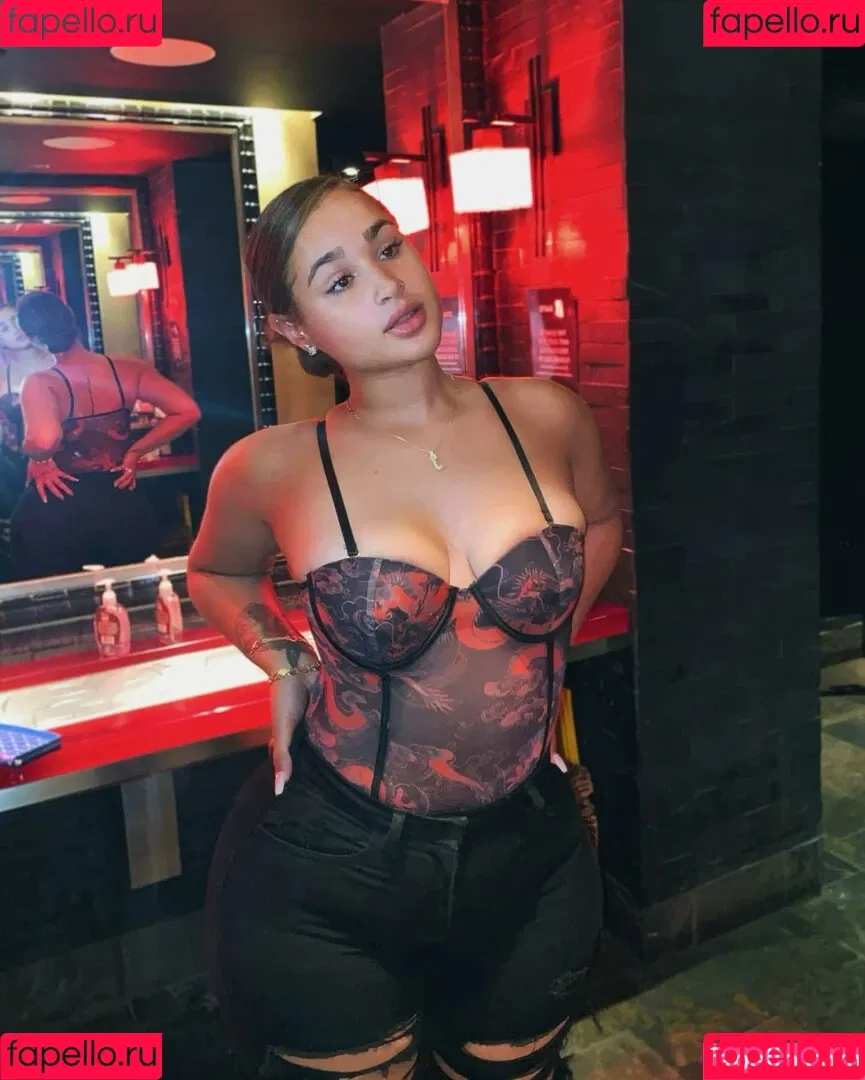 janaevic Onlyfans Photo Gallery 