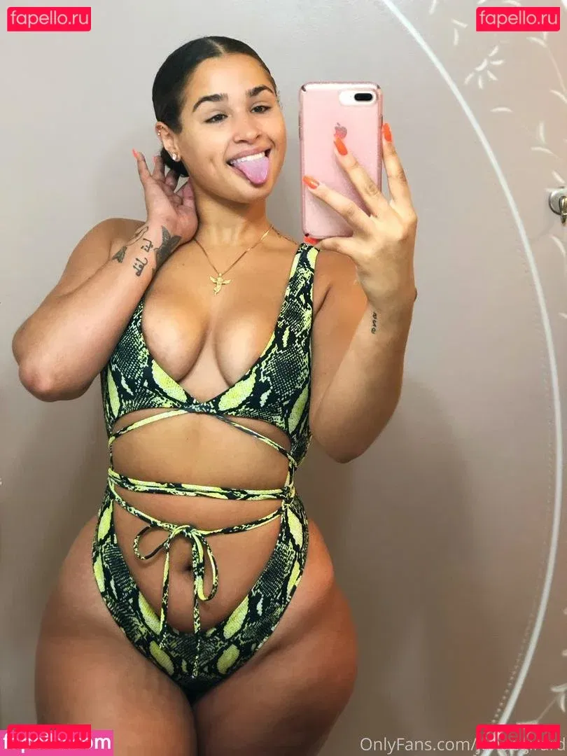 janaevic Onlyfans Photo Gallery 