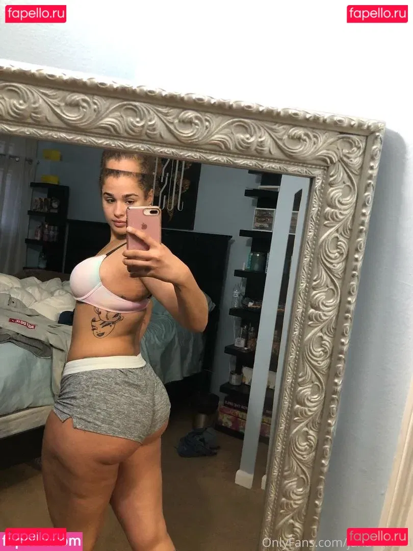 janaevic Onlyfans Photo Gallery 