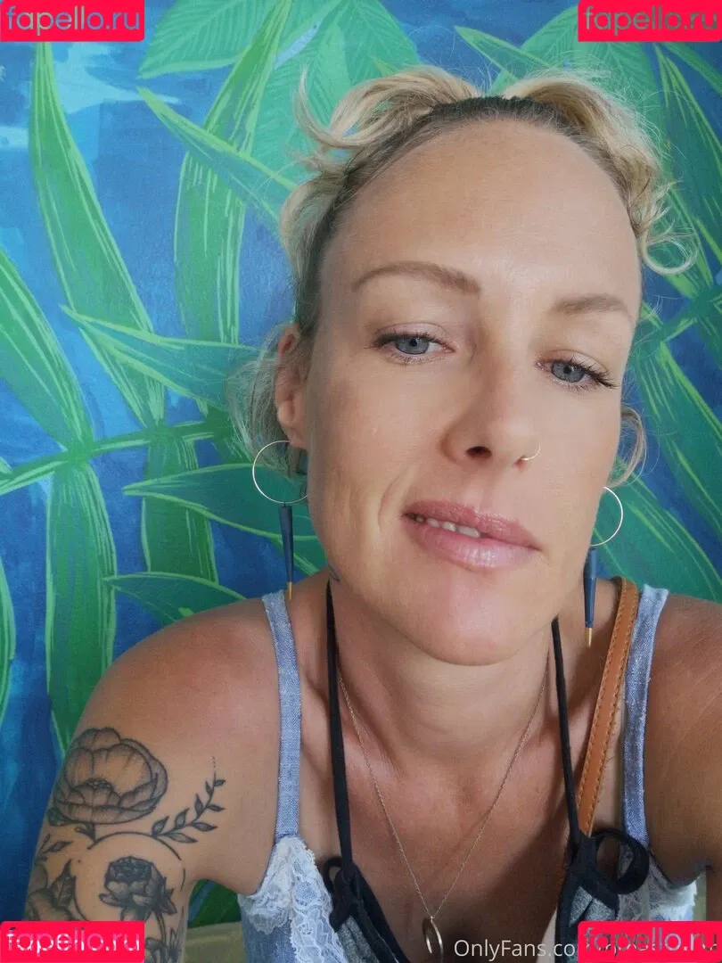 breastmom Onlyfans Photo Gallery 