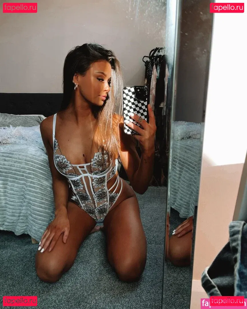 breastmom Onlyfans Photo Gallery 