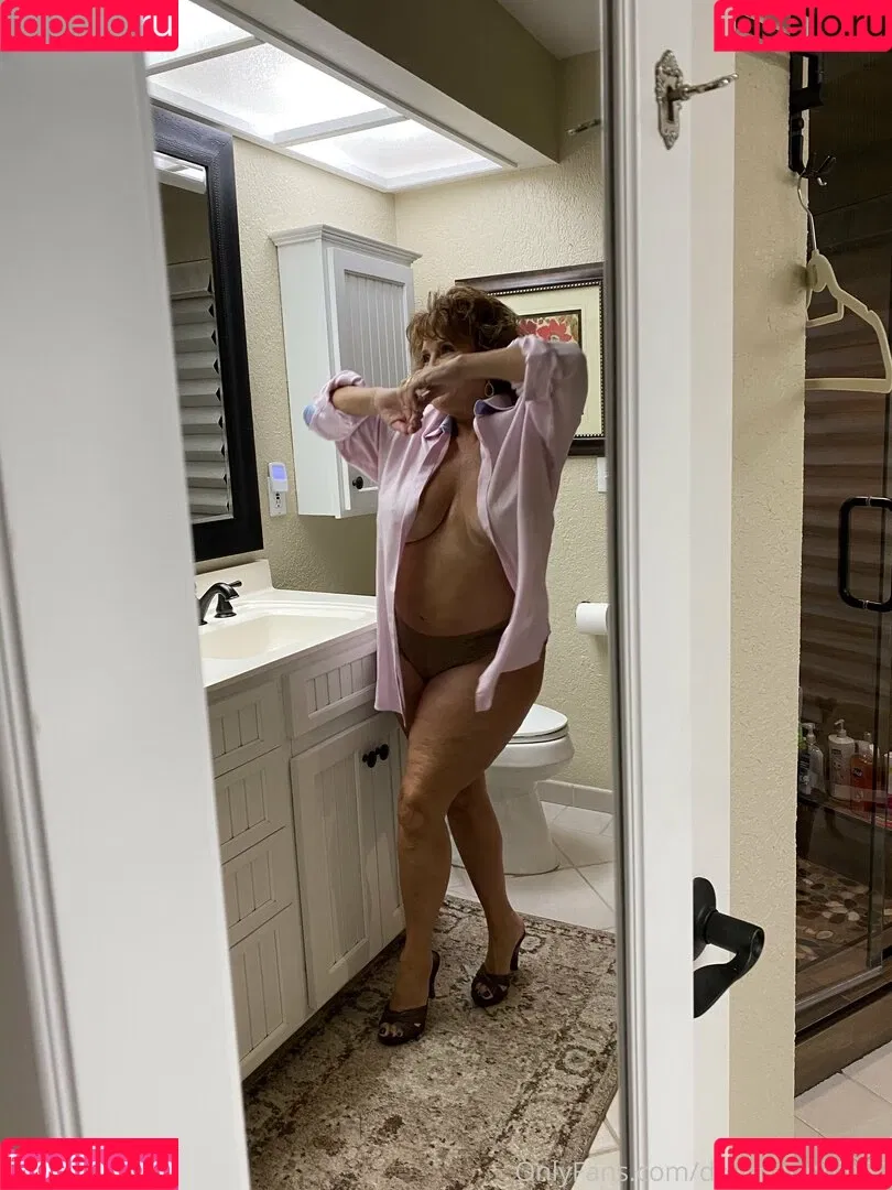 dixiedauphin50 Onlyfans Photo Gallery 