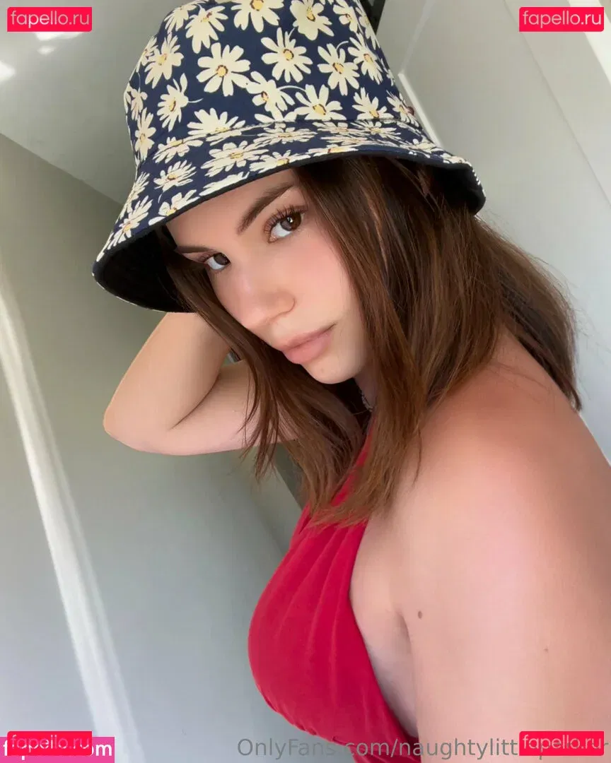 naughtylittleparker Onlyfans Photo Gallery 