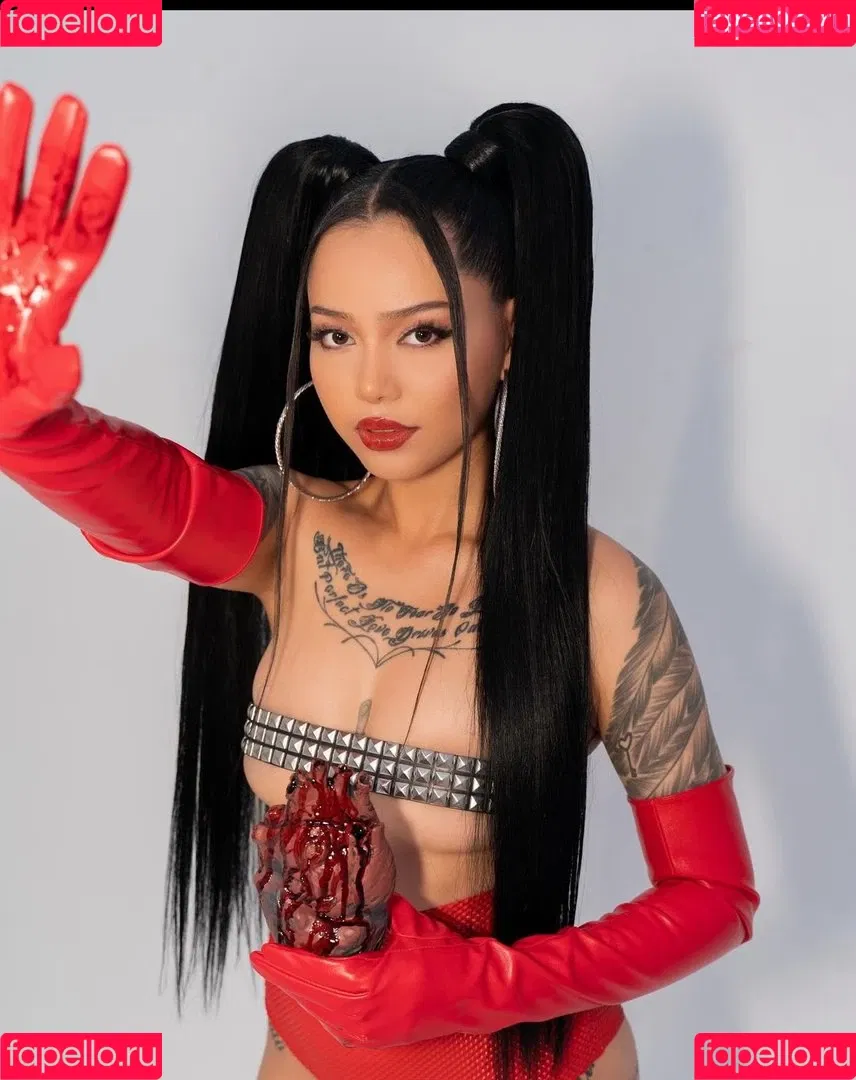 Bella Poarch Onlyfans Photo Gallery 