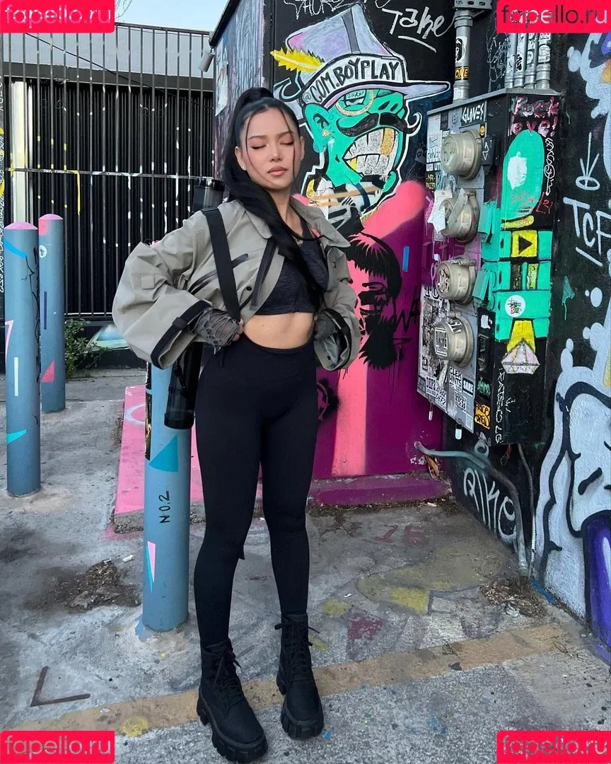 Bella Poarch Onlyfans Photo Gallery 