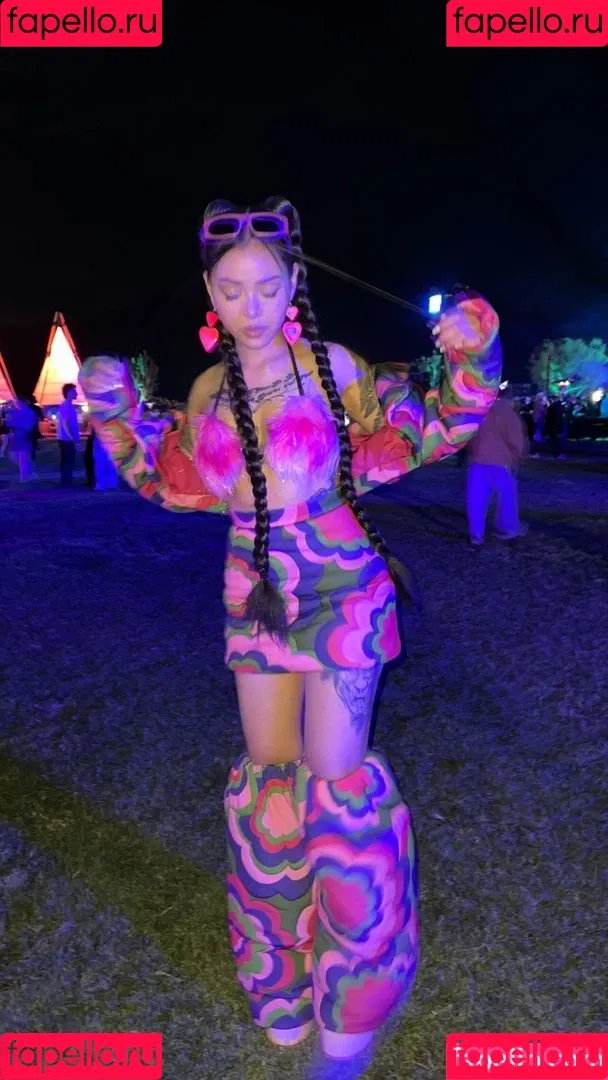 Bella Poarch Onlyfans Photo Gallery 