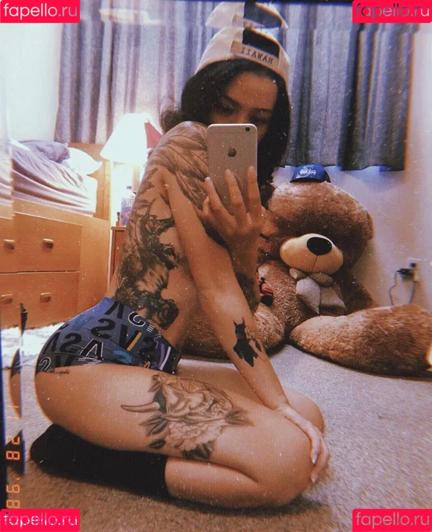 Bella Poarch Onlyfans Photo Gallery 
