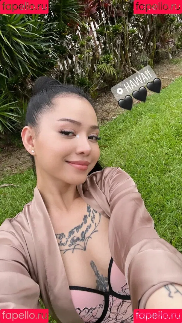 Bella Poarch Onlyfans Photo Gallery 