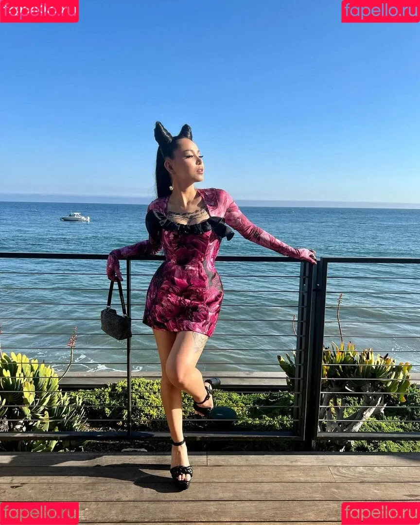Bella Poarch Onlyfans Photo Gallery 