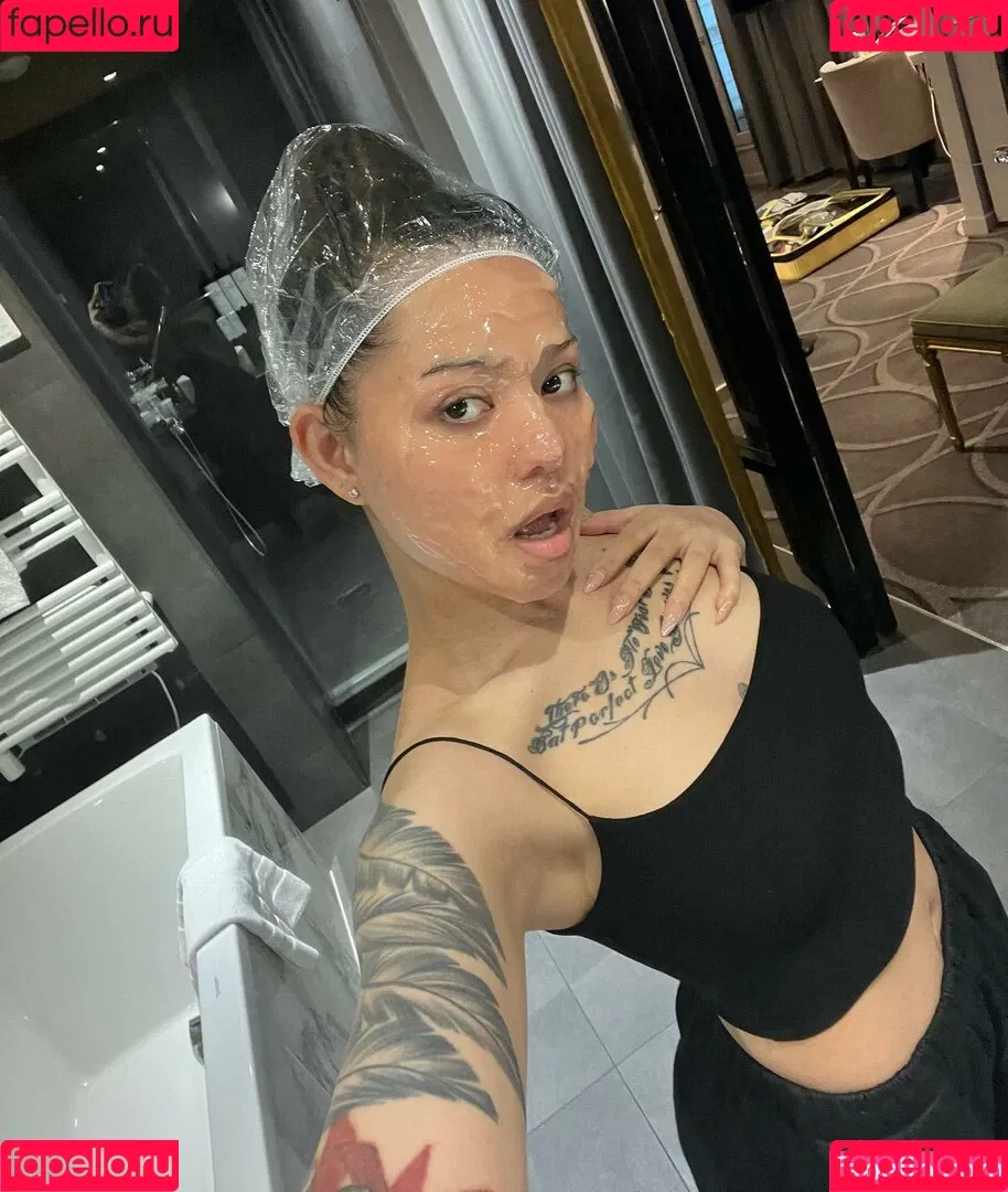 Bella Poarch Onlyfans Photo Gallery 