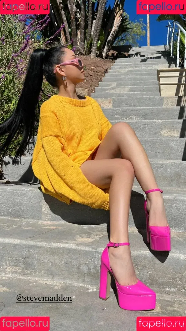 Bella Poarch Onlyfans Photo Gallery 