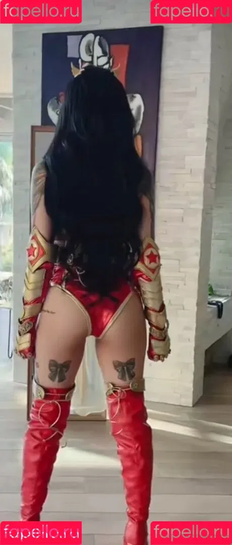 Bella Poarch Onlyfans Photo Gallery 