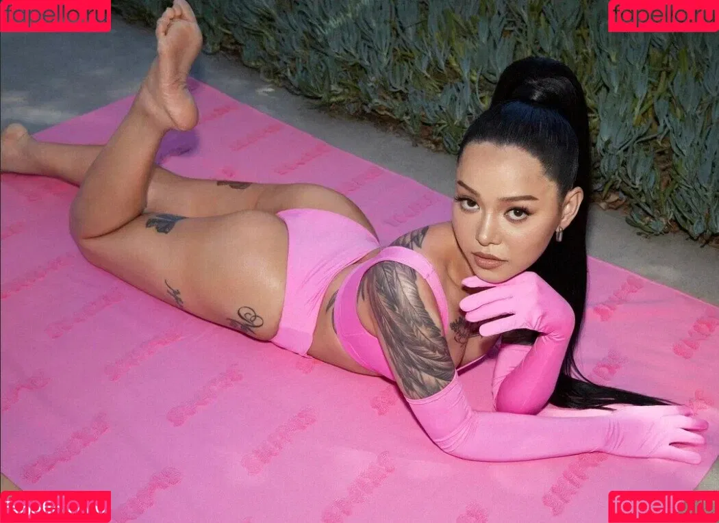Bella Poarch Onlyfans Photo Gallery 