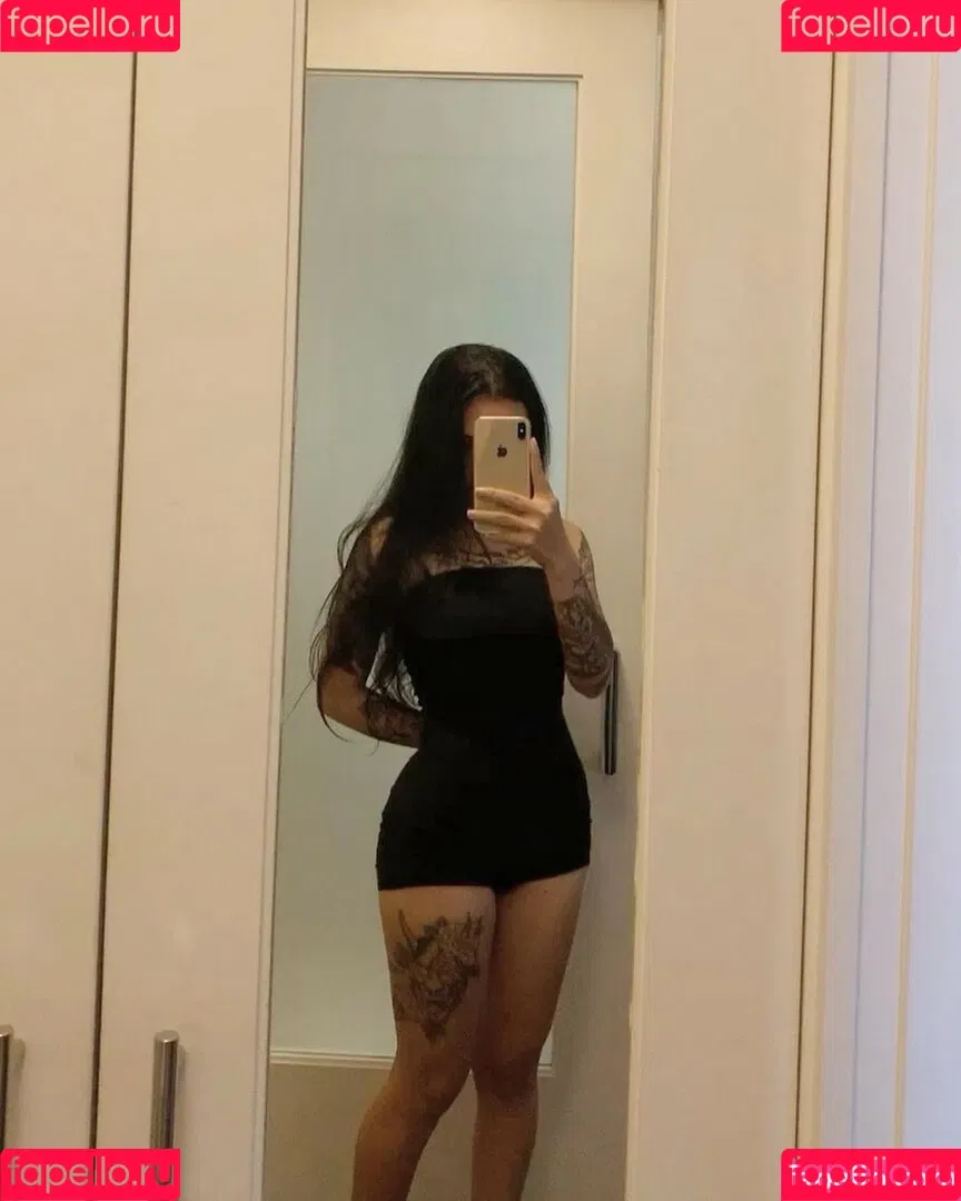 Bella Poarch Onlyfans Photo Gallery 