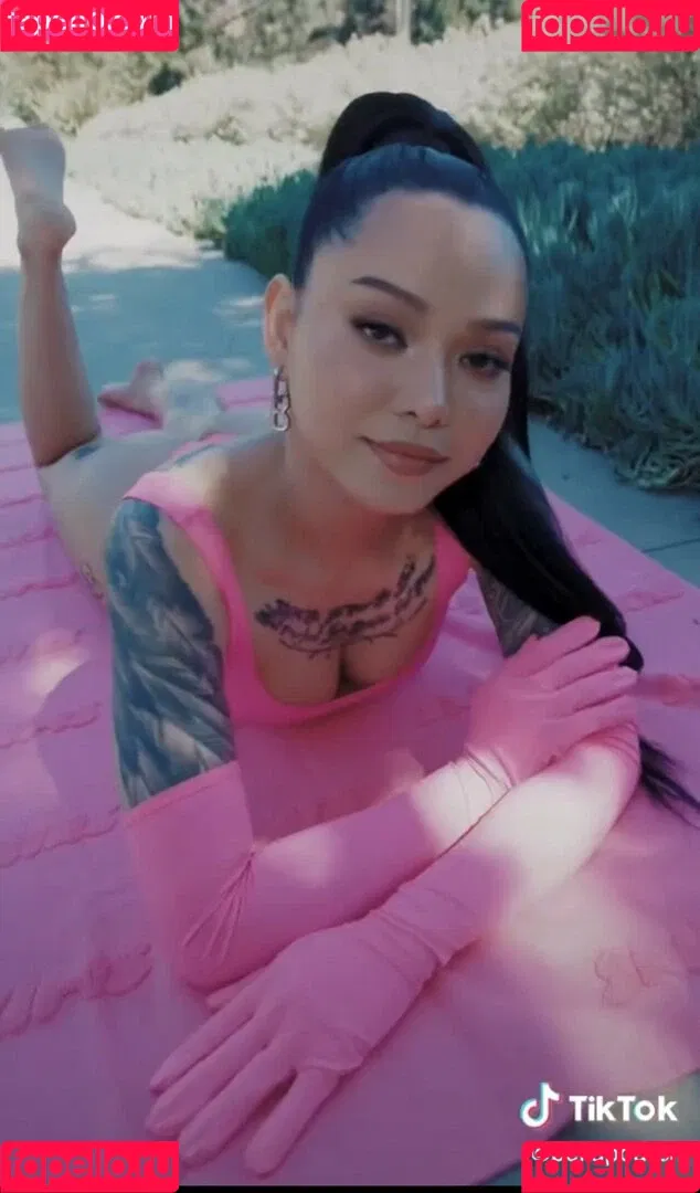 Bella Poarch Onlyfans Photo Gallery 