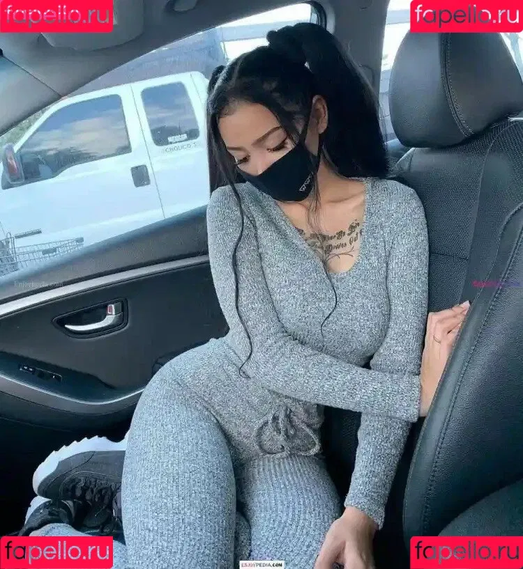 Bella Poarch Onlyfans Photo Gallery 