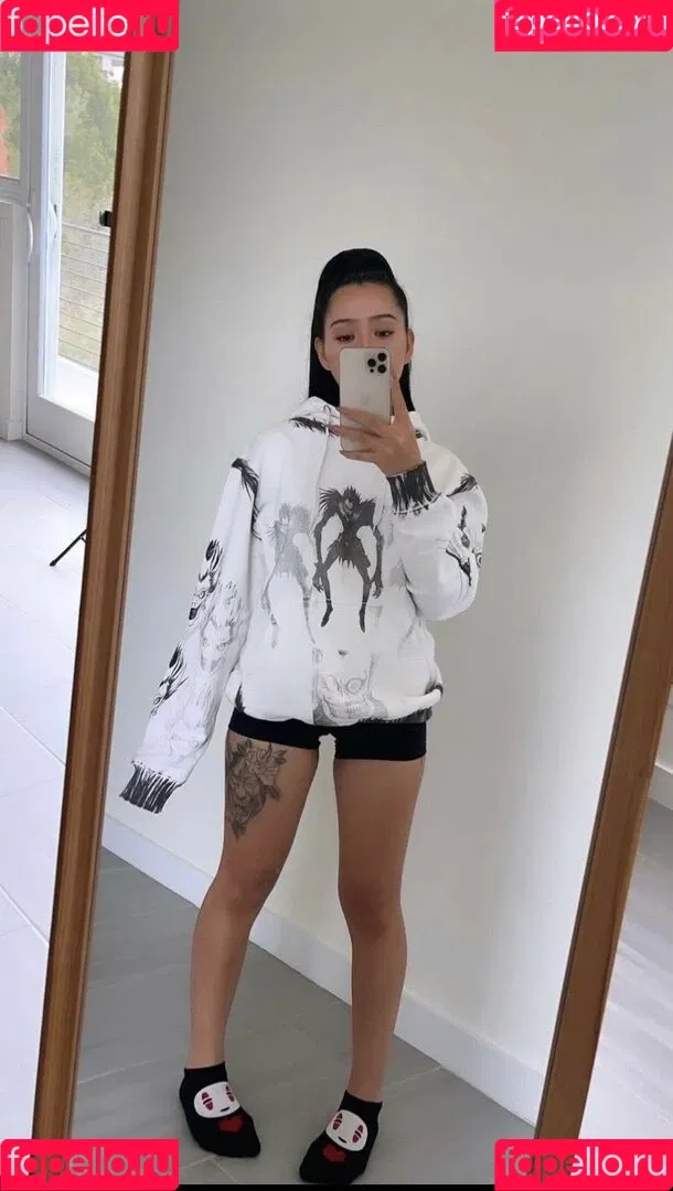 Bella Poarch Onlyfans Photo Gallery 