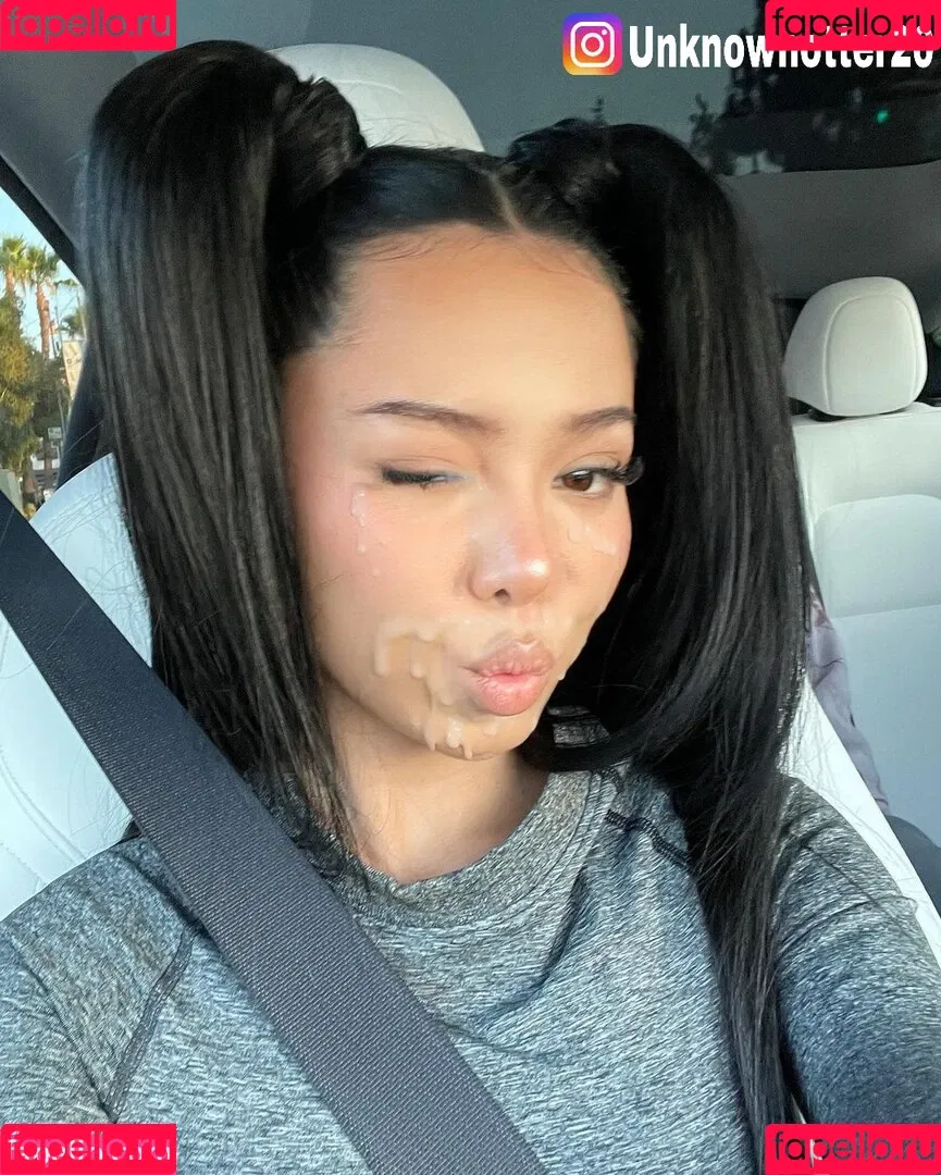 Bella Poarch Onlyfans Photo Gallery 