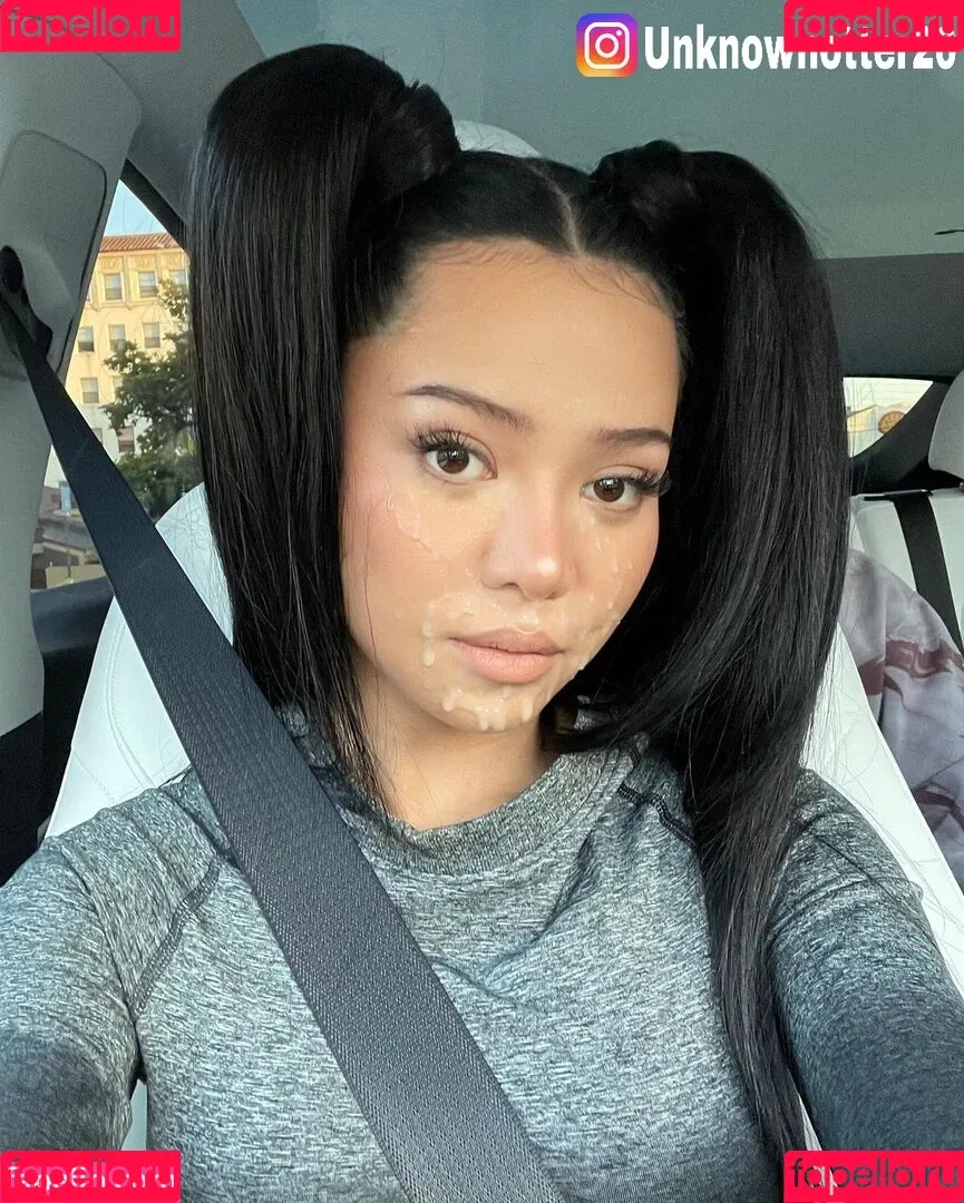 Bella Poarch Onlyfans Photo Gallery 