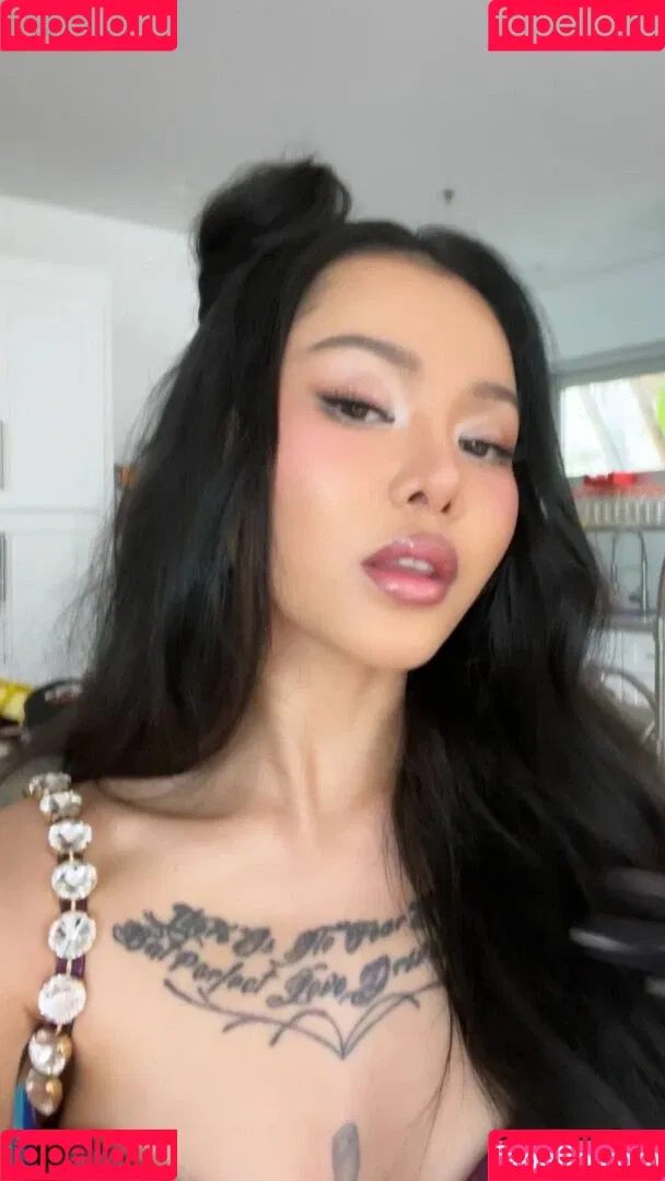 Bella Poarch Onlyfans Photo Gallery 