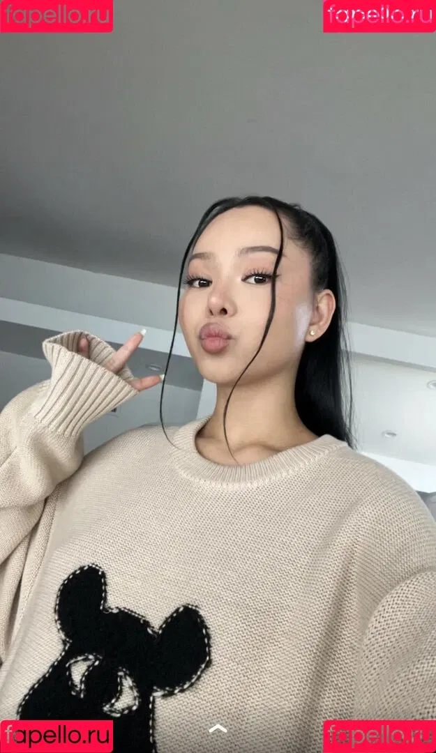 Bella Poarch Onlyfans Photo Gallery 