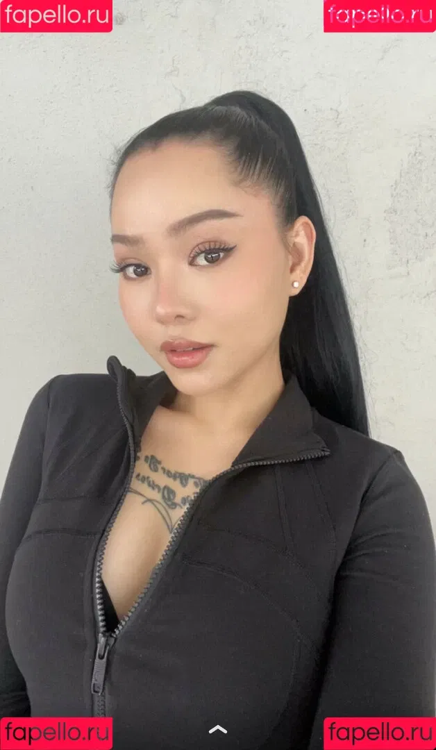 Bella Poarch Onlyfans Photo Gallery 