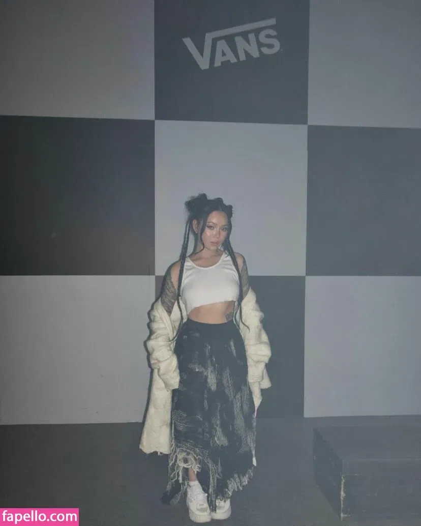 Bella Poarch Onlyfans Photo Gallery 