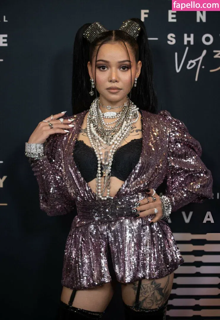 Bella Poarch Onlyfans Photo Gallery 