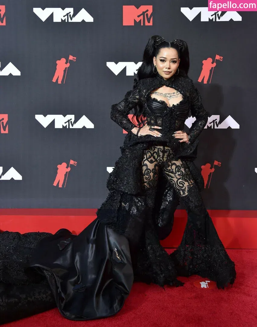 Bella Poarch Onlyfans Photo Gallery 