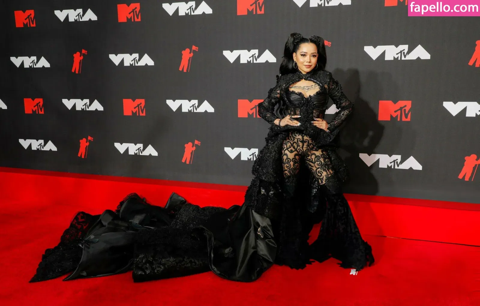 Bella Poarch Onlyfans Photo Gallery 