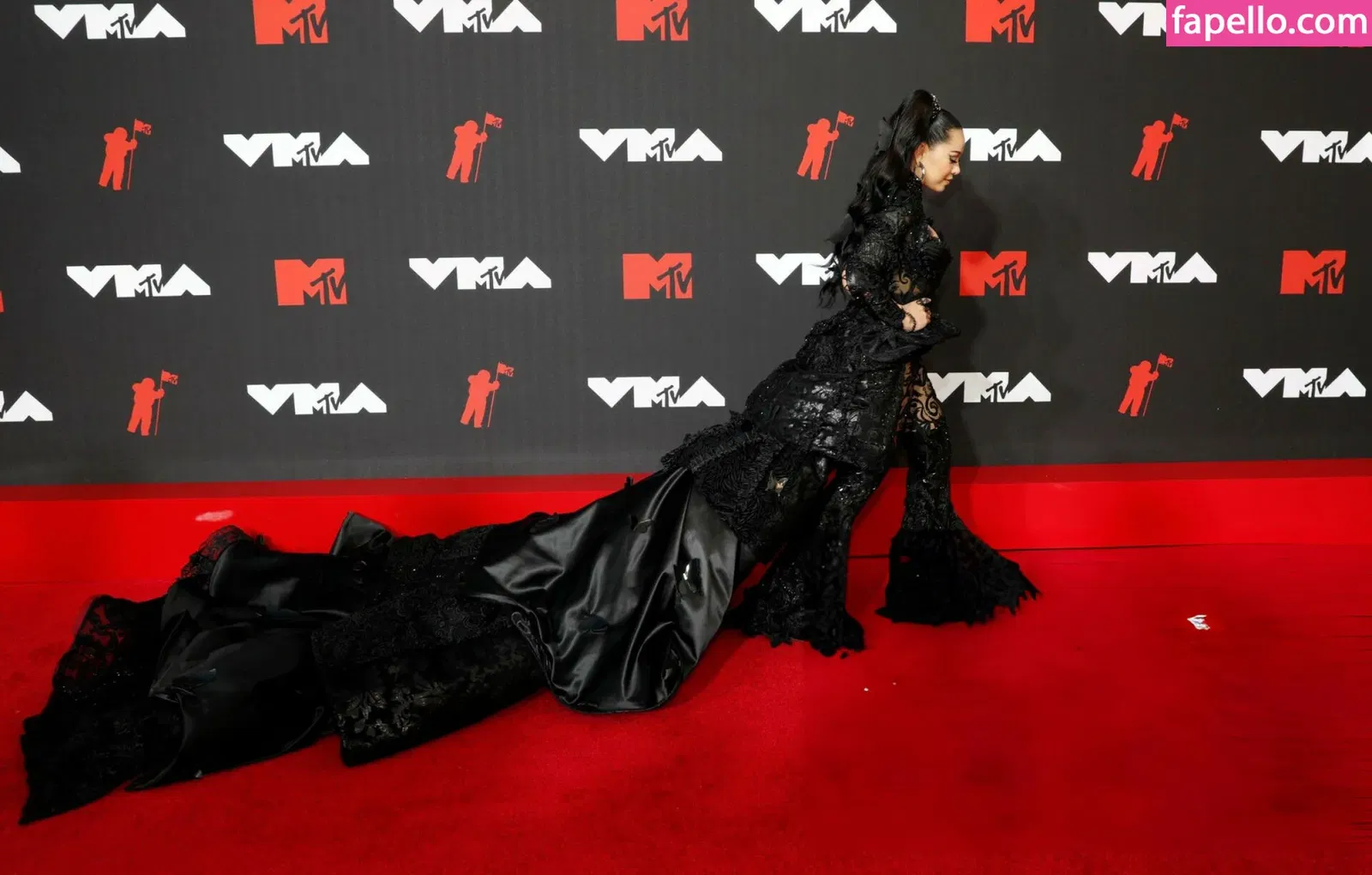 Bella Poarch Onlyfans Photo Gallery 