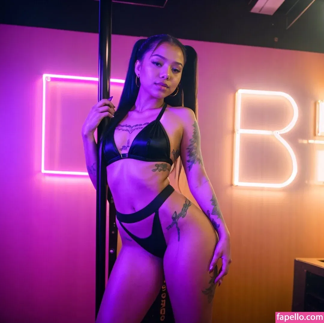 Bella Poarch Onlyfans Photo Gallery 